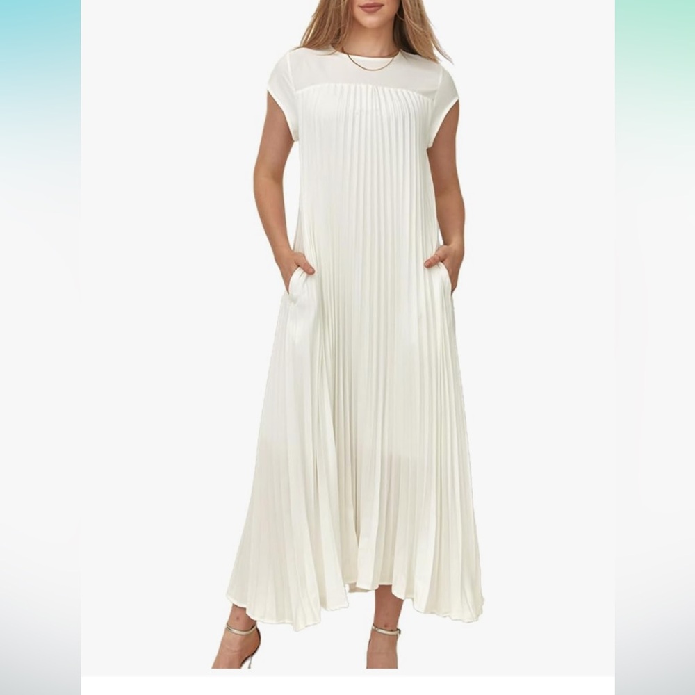 Viral Pleated Maxi Dress, size m, NWT, $12